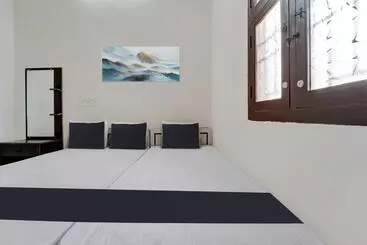 ホテル Oyo Flagship Sk Lodge