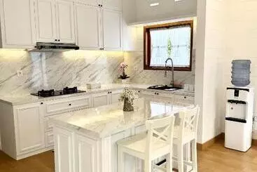 Pensió Villa Putih Le Cordon