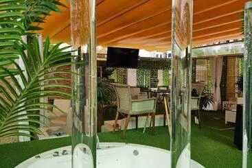 Huoneistohotelli Xcess Residence