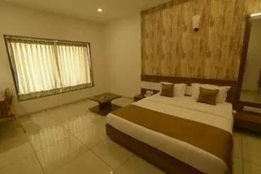 Hotel Amber, Vadodra