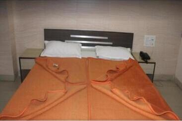 Отель Harison Royale, Wardha