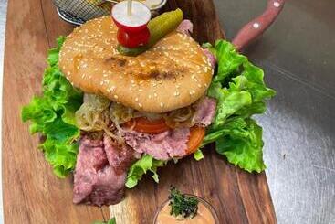 ホテル Gasthof Leibenfelderstub'n