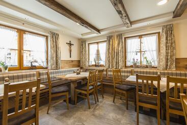 Отель Tobhartbauer