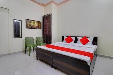 Oyo Hotel Divine Home