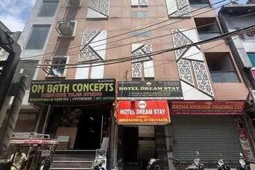 Hotel Dream Stay Near Anand Vihar