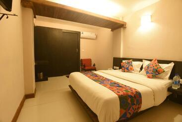 酒店 Raj Imperial By Rivasaa