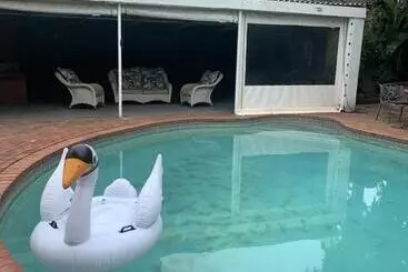 ペンション On The Beach