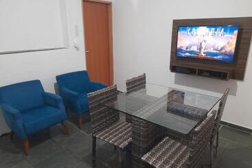 Пансион Quarto Com Quatro Camas De Solteiro