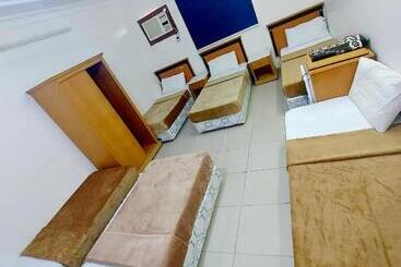 Отель Al Jawad Al Adham