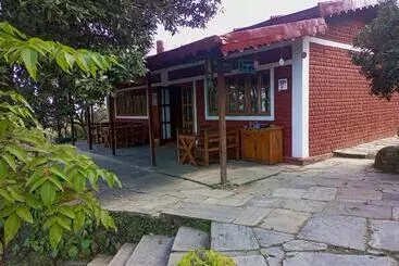 ホテル Himalayan Village Soanapani