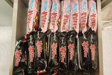 פנסיון Oreum Stay Myeongdong   Female Only