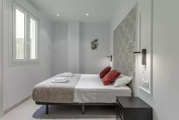 Chic & Comfortable Apartment, Private Terrace