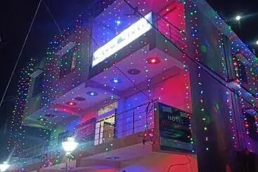 ホテル Neelam Palace