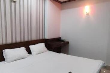 בית מלון כפרי Vinayak International