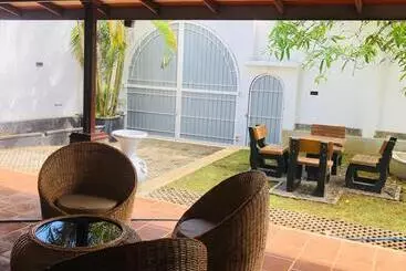 Pension  Arch House Ahangama