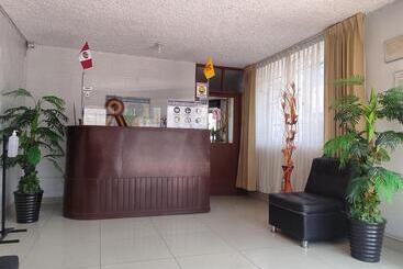 ペンション Hospedaje San Camilo Tacna