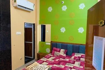 膳宿费 Rajoriya Residence