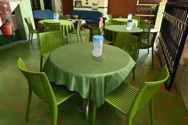 Hotel Andaman Evergreen Residency