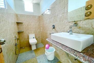 בית מלון כפרי Xyz Hotle