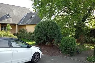 Pensión Logement Indépendant Avec Parking Privé Et Terrasse, Au Calme
