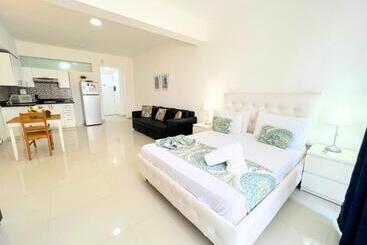 Hotel Atlantic Suites Great Location Beach, Restaurants And Bars