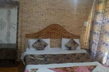 Hotel Summer Palace, Pahalgam