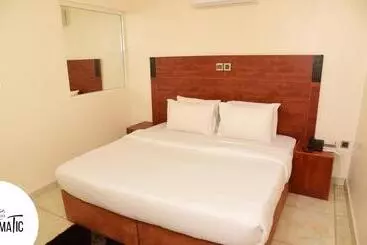 Royale Pruriel Hotels