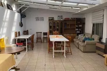 Aamiaismajoitus (B&B) Karol Hostal