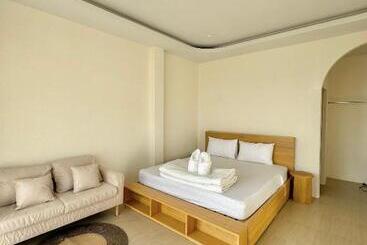 Otel ทุ่งตะวันรีสอร์ท แพร่