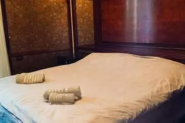 Hotel Mika Tun