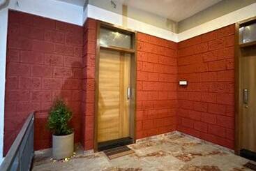 酒店 The Oasis Resort