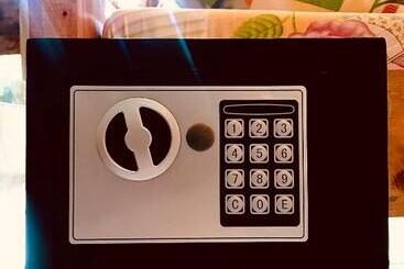 Atlas Hostel Malapascua