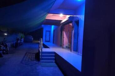 Отель Sea Land Lodging & Restaurant