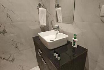 The Lodgers Boutique Hotel Near India Expo Centre & Mart Greater Noida