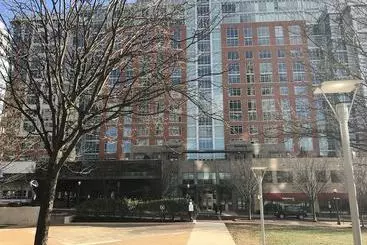 Hotel The Avant At Reston Town Center