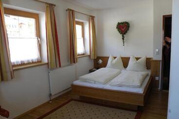 ホテル Tonis Appartements Am Achensee