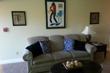 Отель Yosemite Sierra View Bed & Breakfast