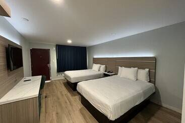 فندق Travelodge By Wyndham Fairplex Pomona