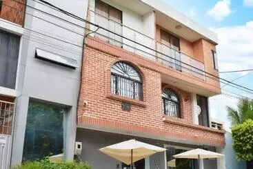 ホテル El Sol Inn