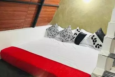 Hotelli Pahana Village