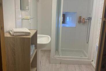 مبيت وإفطار La Barbelotte