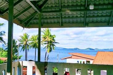 Pensão บ้านตึกเกสเฮ้าส์แอนด์โฮมสเตย์ขนอม