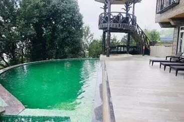 ホテル Katson Castle Dharamshala