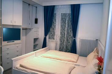 公寓式酒店  Aran Taheri