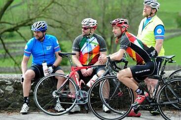 Chateau Kravín Celý Objekt 15 Pokojů A Stodola