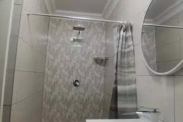 پانسیون Dulcomb Guesthouse