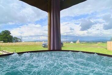 بنسيون Willow Hill Farm Club