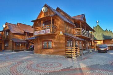 Albergue Zakhid Cottage Complex