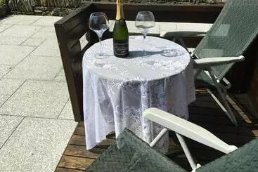 Aamiaismajoitus (B&B) Chalet Free Sauna & Spa Superking Bed