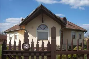 Pensjonat Lila Akác Vendégház